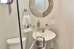 7050 Schroll, Lakewood, CA 90713 - Photo 32