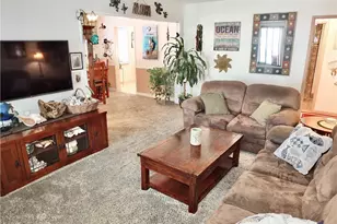 7050 Schroll, Lakewood, CA 90713 - Photo 4