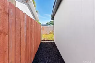 1619 W 68th, Los Angeles, CA 90047 - Photo 2