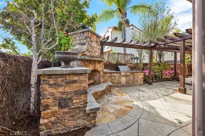 8 Versailles, Irvine, CA 92602 - Photo 22