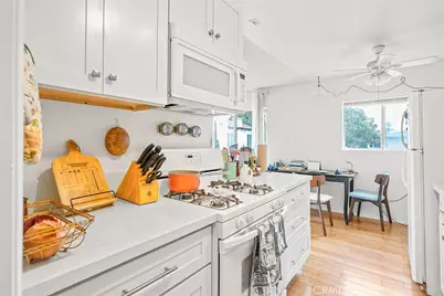 905 Gardenia, Long Beach, CA 90813 - Photo 18