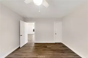 727 W 53rd St, Los Angeles, CA 90037 - Photo 8