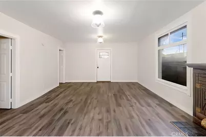 727 W 53rd Street, Los Angeles, CA 90037 - Photo 4