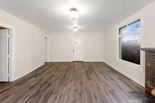 727 W 53rd St, Los Angeles, CA 90037 - Photo 4