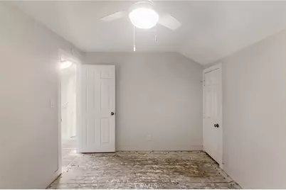 727 W 53rd Street, Los Angeles, CA 90037 - Photo 18