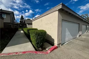 2910 Bradford Pl, Santa Ana, CA 92707 - Photo 16