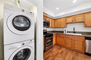 2321 W 10th St, Los Angeles, CA 90006 - Photo 16