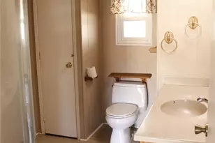 157 Sir Damas Dr, Riverside, CA 92507 - Photo 6