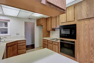 7641 Lee Dr, Buena Park, CA 90620 - Photo 14