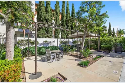 8604 Whittle Court, Downey, CA 90240 - Photo 30