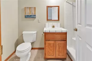 11062 Hollister Rd, Oak Hills, CA 92344 - Photo 48