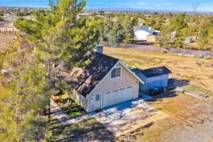 11062 Hollister Rd, Oak Hills, CA 92344 - Photo 68