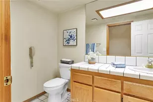 11062 Hollister Rd, Oak Hills, CA 92344 - Photo 22