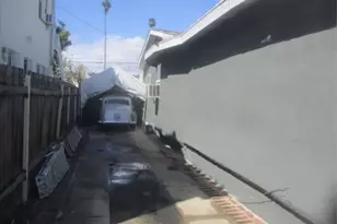 1521 S Cloverdale, Los Angeles, CA 90019 - Photo 4