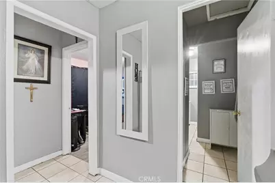 907 E 109th Place, Los Angeles, CA 90059 - Photo 10