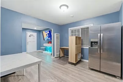 907 E 109th Place, Los Angeles, CA 90059 - Photo 28