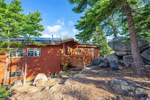 272 Manzanita Dr, Green Valley Lake, CA 92341 - Photo 2