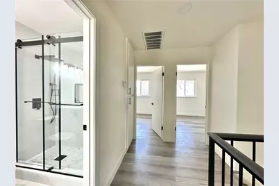 200 Carriage #B, Santa Ana, CA 92707 - Photo 32