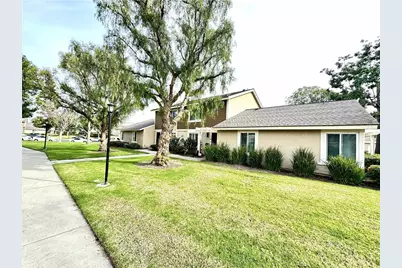 200 Carriage #B, Santa Ana, CA 92707 - Photo 6
