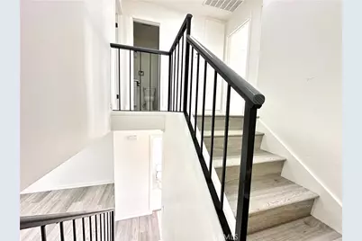 200 Carriage #B, Santa Ana, CA 92707 - Photo 28