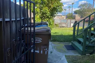 2115 W 102nd, Los Angeles, CA 90047 - Photo 16