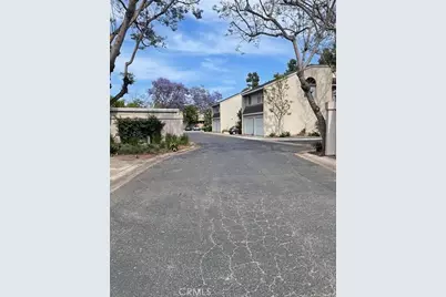 404 Brighton Springs, Costa Mesa, CA 92627 - Photo 16