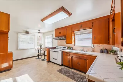 1241 S Walnut, Anaheim, CA 92802 - Photo 12