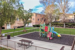 1061 Harbor Heights Dr, Harbor City, CA 90710 - Photo 22
