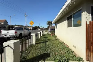 221 S Howard St, Corona, CA 92879 - Photo 14