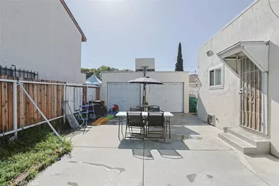 410 E 60th St, Long Beach, CA 90805 - Photo 26