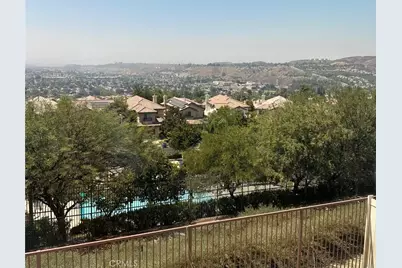 27635 Sienna Ridge, Canyon Country, CA 91351 - Photo 2