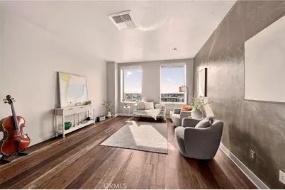 3810 Wilshire Boulevard #909, Los Angeles, CA 90010 - Photo 2
