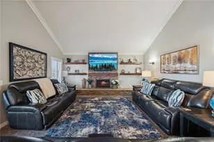 736 S Flicker Ct, Anaheim Hills, CA 92807 - Photo 14