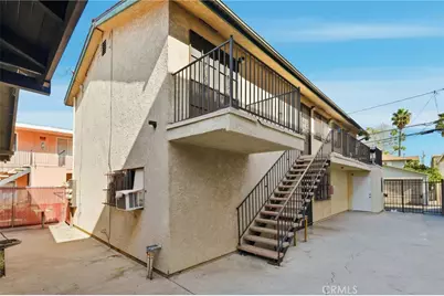 826 Gaviota, Long Beach, CA 90813 - Photo 4