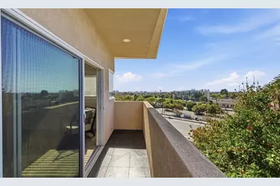 12317 Navy Street, Los Angeles, CA 90066 - Photo 32