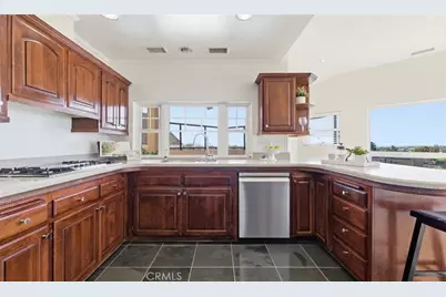 12317 Navy Street, Los Angeles, CA 90066 - Photo 18