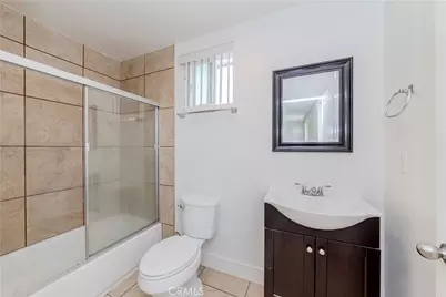 8711 McKinley Place, Los Angeles, CA 90002 - Photo 28