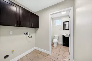 8711 McKinley Pl, Los Angeles, CA 90002 - Photo 22