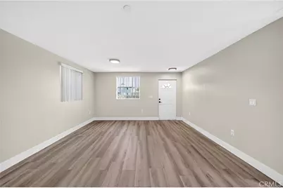 8711 McKinley Place, Los Angeles, CA 90002 - Photo 16