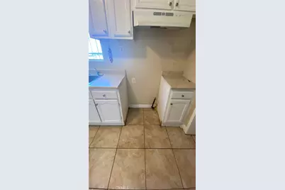 715 E 87th Place, Los Angeles, CA 90002 - Photo 24