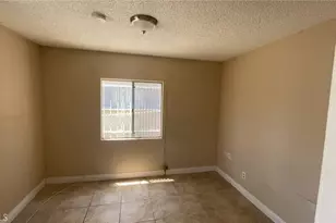 715 E 87th Pl, Los Angeles, CA 90002 - Photo 4