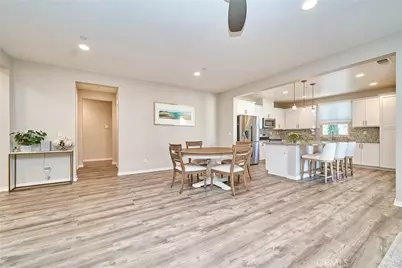 101 Trailblaze, Irvine, CA 92618 - Photo 8