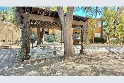 18350 Hatteras, Tarzana, CA 91356 - Photo 34