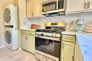 18350 Hatteras Street, Tarzana, CA 91356 - Photo 12