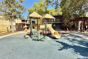 18350 Hatteras Street, Tarzana, CA 91356 - Photo 36