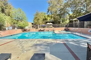 18350 Hatteras Street, Tarzana, CA 91356 - Photo 32