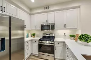 42 Vintage, Irvine, CA 92620 - Photo 4