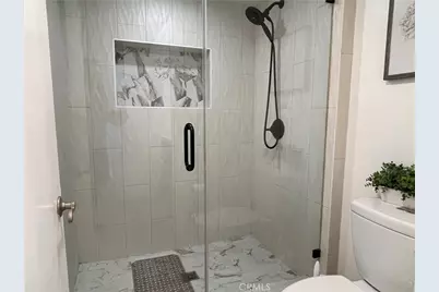 704 S Hayward #C, Anaheim, CA 92804 - Photo 10