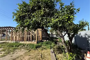 221 S Howard St, Corona, CA 92879 - Photo 18