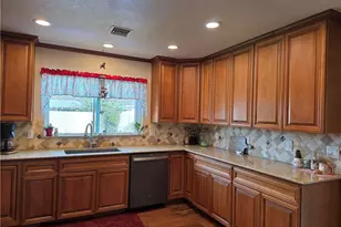 10452 Courson, Stanton, CA 90680 - Photo 8